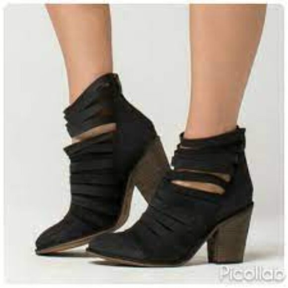 Free People Black Heeled Booties, size 40 - Picture 15 of 16